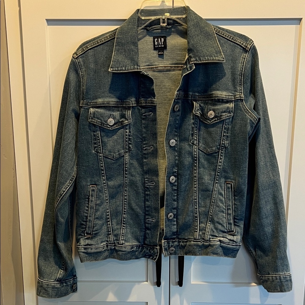 GAP Gap Women's Blue Denim Jacket Size S